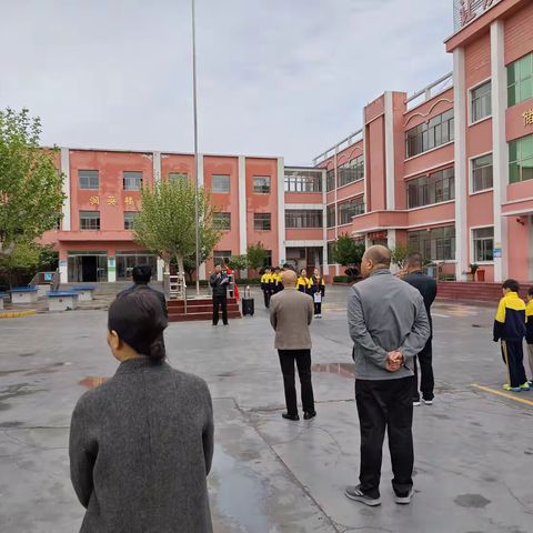 爱卫春风里    红领巾在行动 ​——滕州市洪绪镇中心小学爱国卫生月主题活动