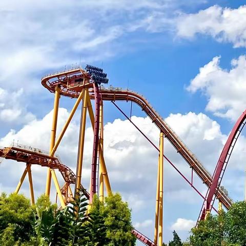 “小小工程师，创玩‘过山车’”—宁波市海曙区储能学校丽园校区306班朱明珩进行科学小实验