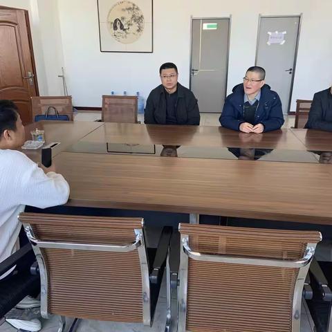 区公司市场部闫宏伟总经理深入通辽市分公司调研指导工作
