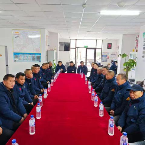 松原市福祥校车“”凝心聚力，共筑未来”重点员工思想交流座谈会。