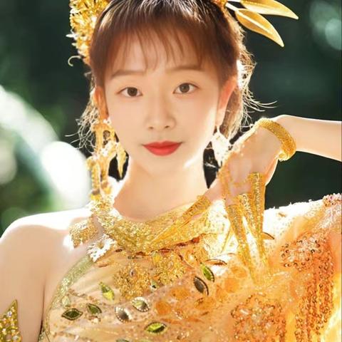 千金风金色系傣服欣赏