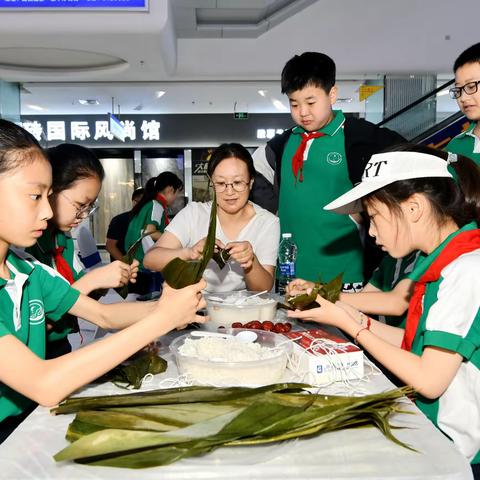 “父亲节&端午龙舟行"——龙口市实验小学2018级9班