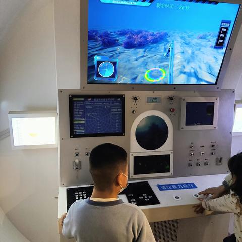 浓科技年味“大餐” 科技馆里迎新年