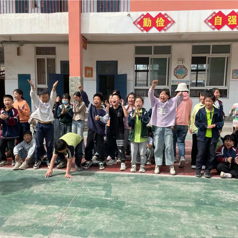 乘风破浪，热辣滚烫——宋村乡第二小学迎“五一”拔河比赛