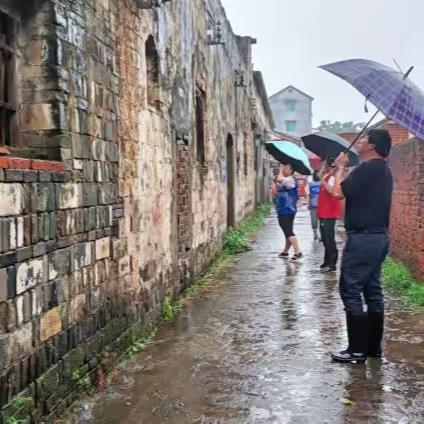 大雨来了，防汛我们在行动！