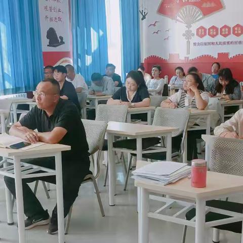 一八七团中学教师校本培训工作简报