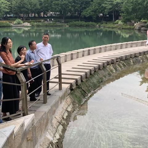 湖里区河（湖）长办主任开展巡湖调研