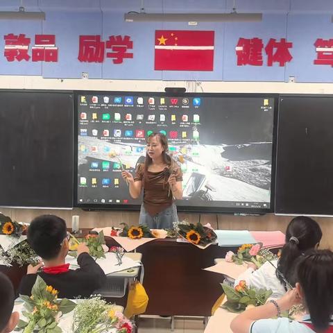 探索花艺之美，绽放多彩童年——五一路小学2020级4班家长进课堂活动
