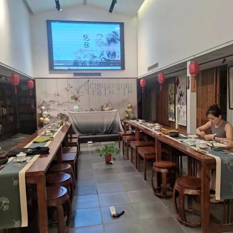 西安金领女子书院新中式服装美学搭配与收纳体验主题沙龙活动