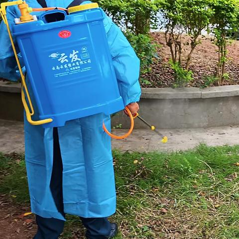 兴义市则戎镇平寨小学停课不停学  我们在行动