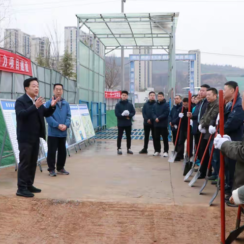 西安水务集团走进引汉济渭建管公司开展“植树造林、涵养水源、美化环境”植树活动