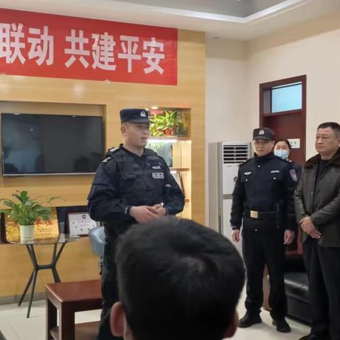 警银联动，共建平安  ----南阳镇平石佛寺支行开展联合反恐消防演练