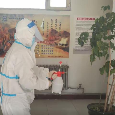 呼南供电车间  |  疫情不停休，茧手保维管