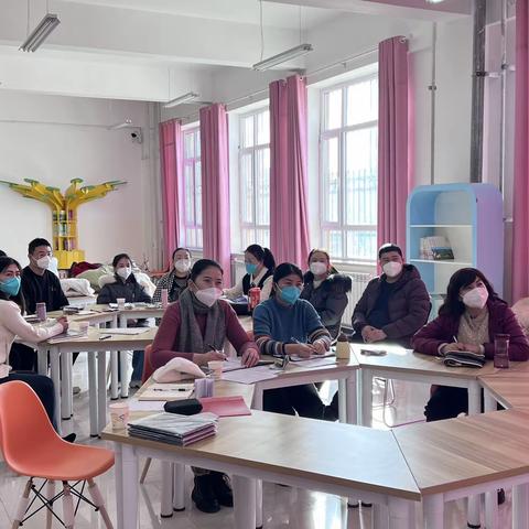 “聚焦目标抓管理  凝心合力谋发展”---库尔勒市梨香小学中层述职