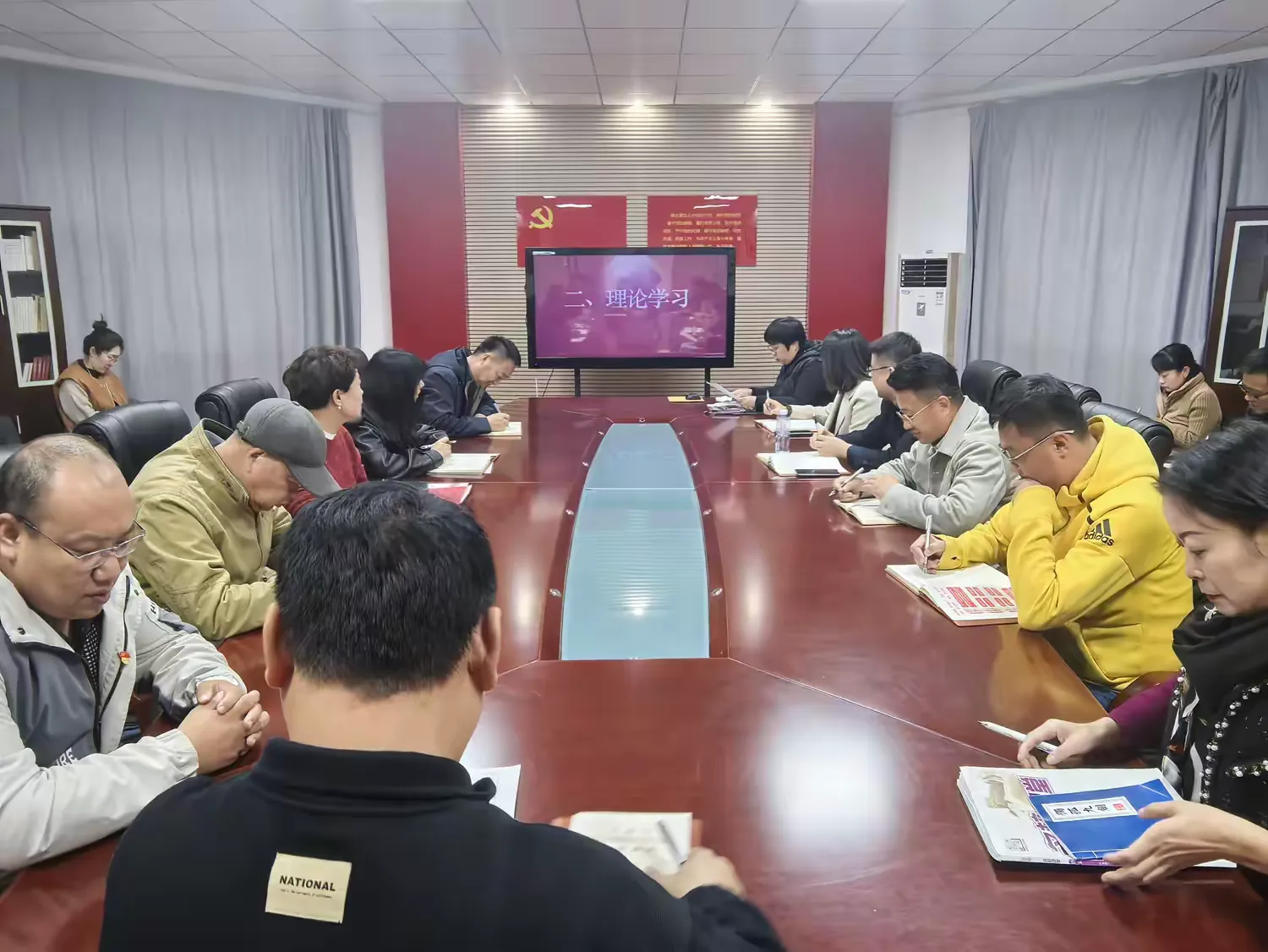 简篇-“团结奋进新征程 同心共筑中国梦”银川外国语实验学校党支部十月主题党日活动