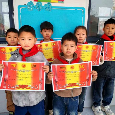 传雷锋精神，践时代担当——记郑家集乡中心小学雷锋式好少年