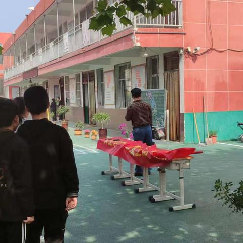 腰店镇闫堂中心小学一 预防溺水，安全“童”行”宣讲活动