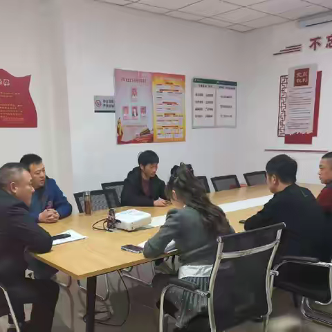华裕路社区：开展“文明面对面 百姓圆桌会”夜话活动