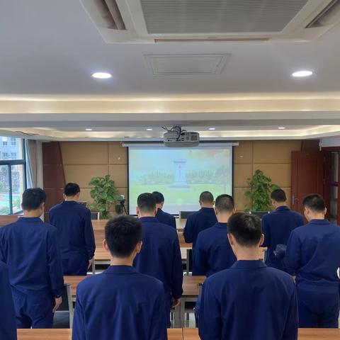 清明祭扫 缅怀先烈丨横岗消防救援站组织开展“清明祭扫英烈，永做忠诚卫士”主题党日活动