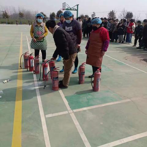 安平镇中心小学五门分校消防演练