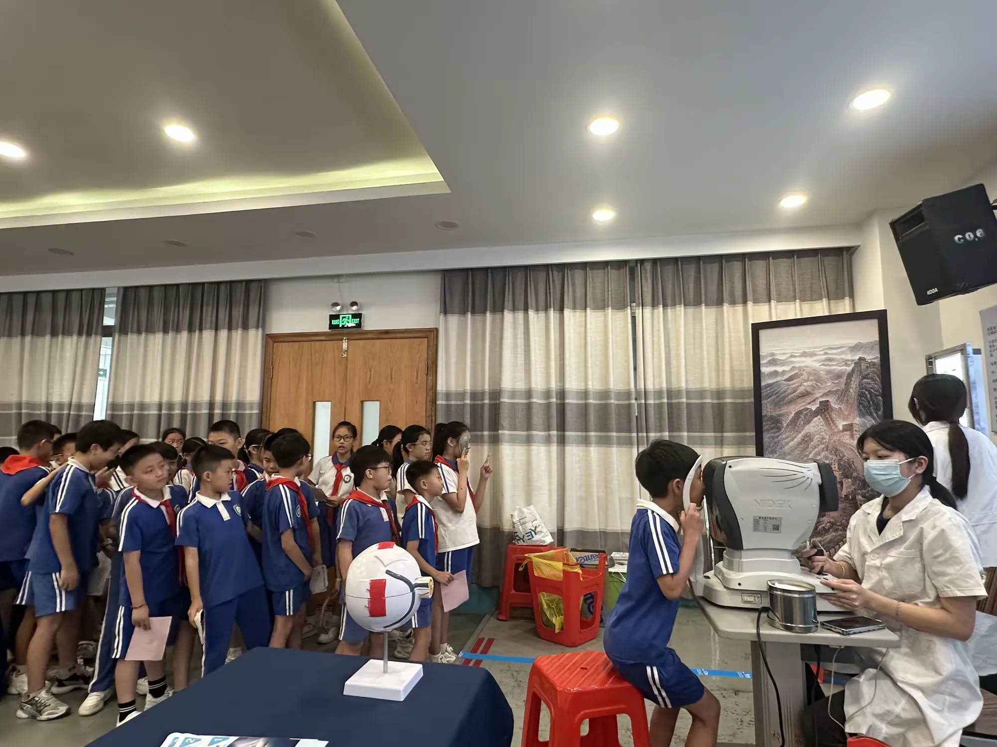 简篇-“爱眼护眼,布吉同行” 科学用眼科普活动进校园
