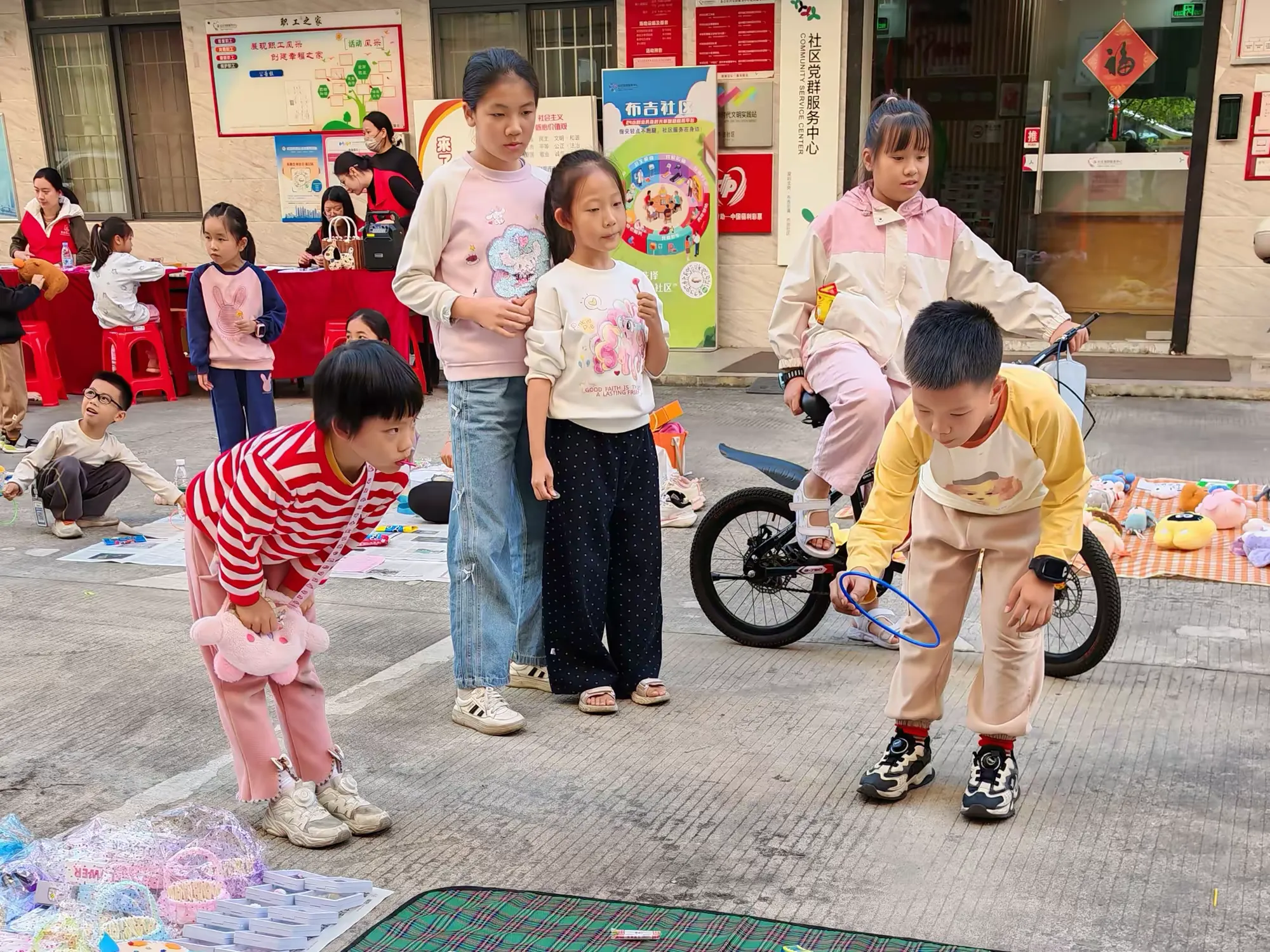 简篇-旧物“循环”新生,家风“童声”传承!布吉社区这场亲子市集“廉”意满满