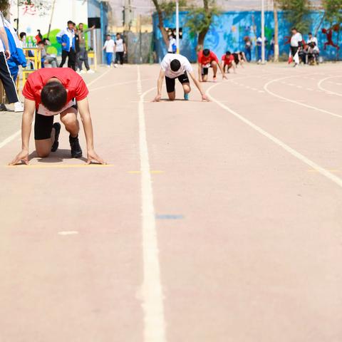 团结奋进新时代，悦动拼搏向未来——鄯善县鲁克沁镇第一中学召开第二十四届校园运动会