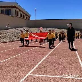 乘运动之风，为生命喝彩——“六一”亲子运动会