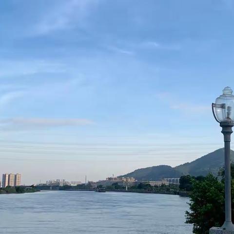 自勉，自信，自强