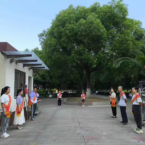 家长督学 为爱启航——记天门市第一小学三（3）班家长督学活动