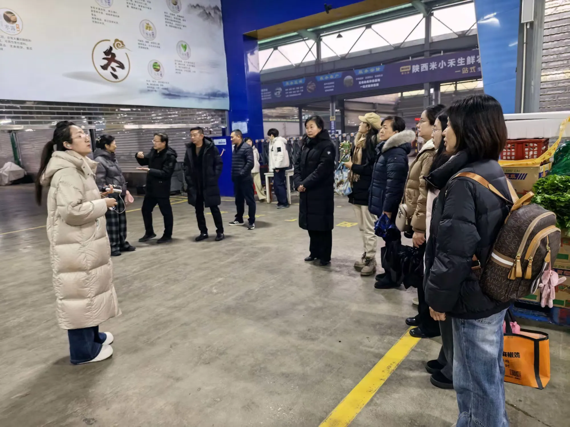 简篇-【园所动态】直击食材源头，共护幼儿膳食安全——西安航空学院幼儿园2025—2026学年第一学期家/伙委员会