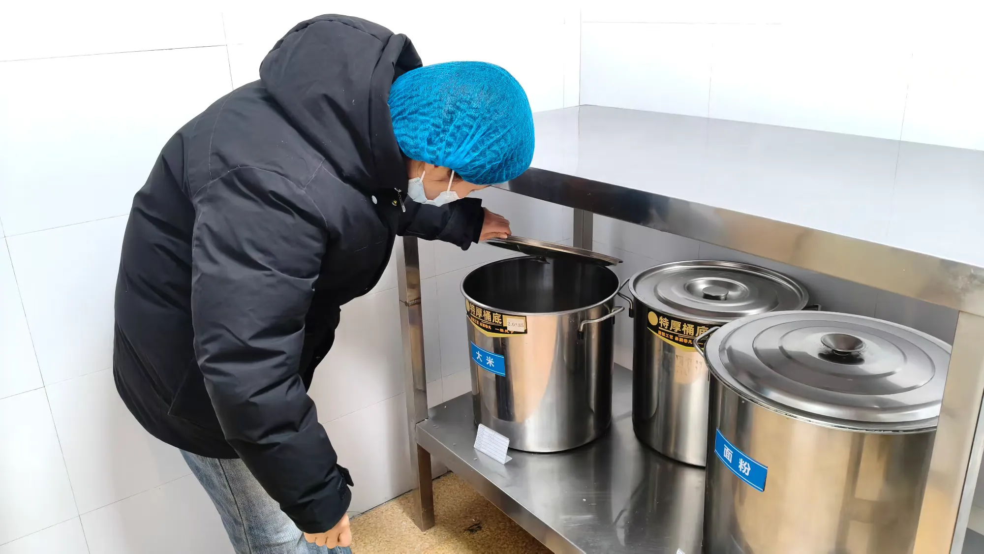 简篇-[园所动态]安全护航 快乐收官——西安航空学院幼儿园学期末安全排查工作