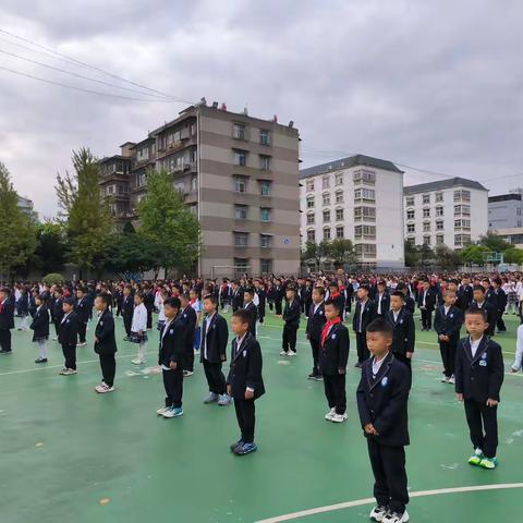 扬奥运精神，做追梦少年！ ——玉溪第四小学教育集团 举行开学典礼暨新生入学仪式