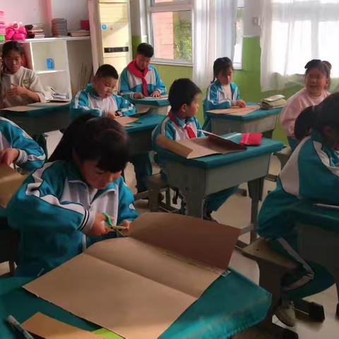 纸塑红魂，编织童趣——纸塑社团