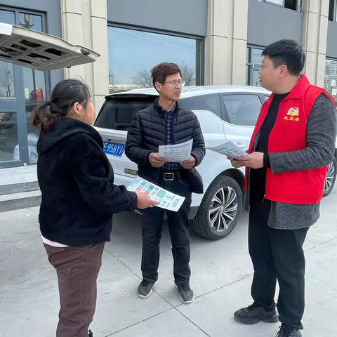 人民街道沋西社区开展“垃圾分类来‘敲门’因‘渭’有你更精彩”主题宣传活动