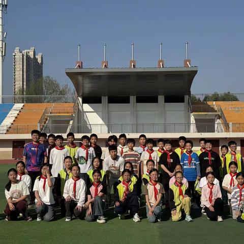 许昌市东城区体育骨干教师观摩“折返跑”课例研讨活动纪实