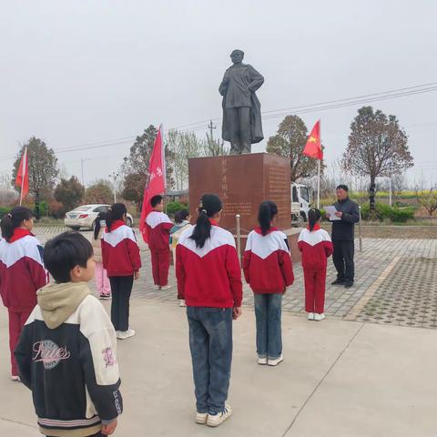 “缅怀英烈祭忠魂 抚今追昔思奋进” --湖西农场中心小学开展清明节扫墓活动