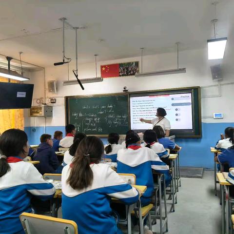 阿羌乡第一中心小学六年级英语公开课简报