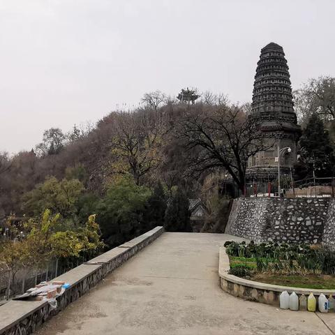 万佛堂孔水洞——花塔