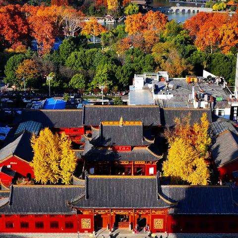 闹市中的一片宁静：明教寺