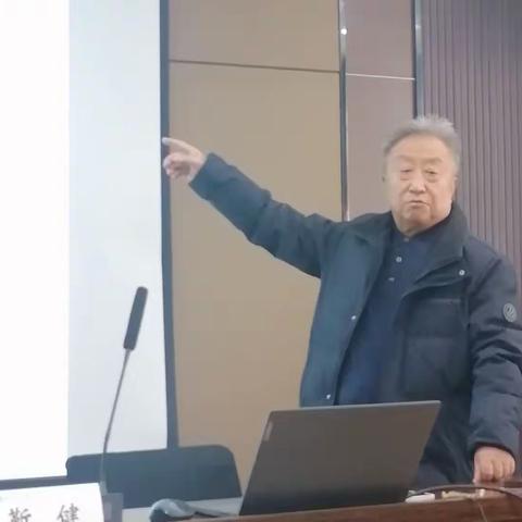 妙趣横生起共鸣     溯源寻根讲教法