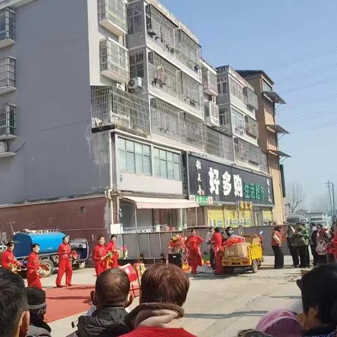 樊湾社区开展“民俗闹春暖樊湾，民生惠民迎马年”新春民俗演出