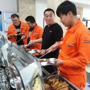 办好“食”事暖人心