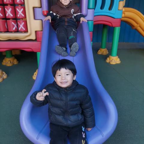 收获快乐，见证成长—黄前镇中心幼儿园小班家长会及学期总结