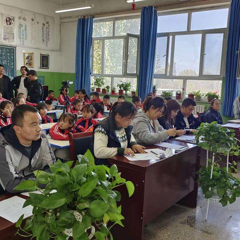 策勒镇小学推广“说好普通话，共筑中国梦”系列活动“诵读千古美文，争博学少年” —— 科克买提小学承办