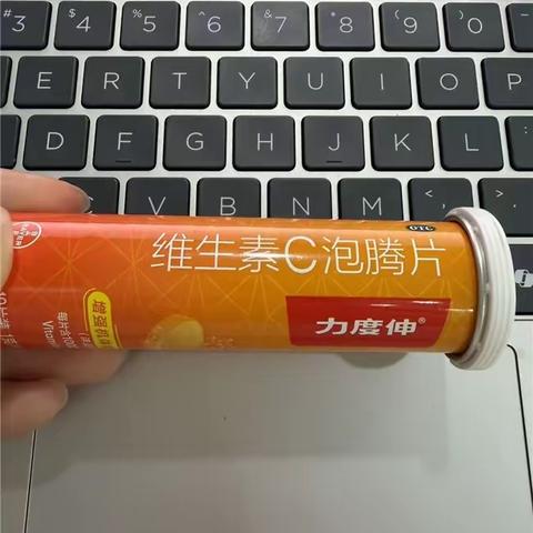 感冒吃什么好的快？先补水和营养