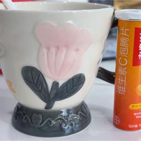 嗓子发紧、打喷嚏——刚感冒怎么及时恢复？窗口期补对维C，少受罪