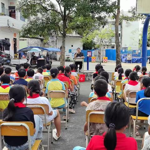 彰显榜样，引领未来 ——马踏镇珊瑚小学秋季颁奖大会