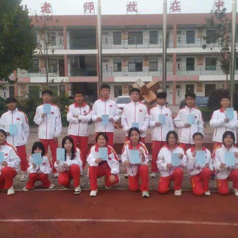 拼搏进取，共创佳绩———“奔跑吧 少年”2023年滕州市中小学生体育联赛田径比赛界河中学喜报