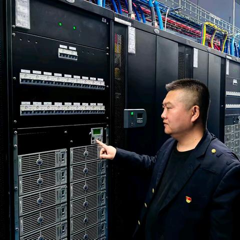 网管中心每月一星（徐立）